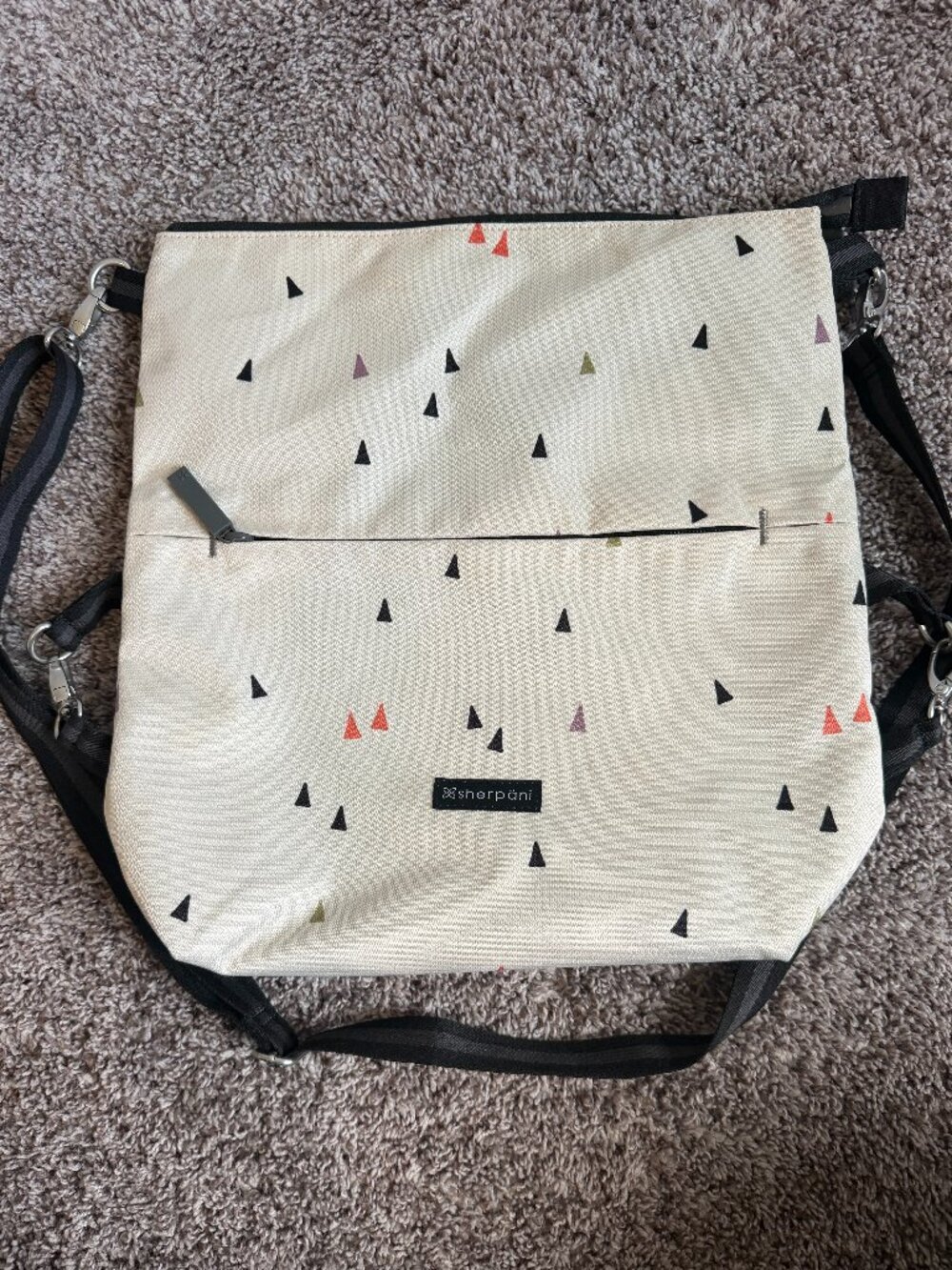 Sherpani Vale Reversible Crossbody Bag